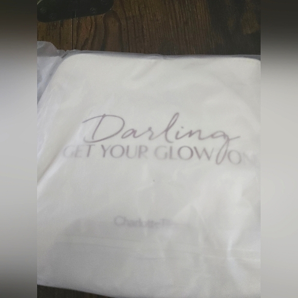 NEW! Charlotte Tilbury, Darling Get Your Glow On Pouch + 7 Piece Bundle - Picture 5 of 8